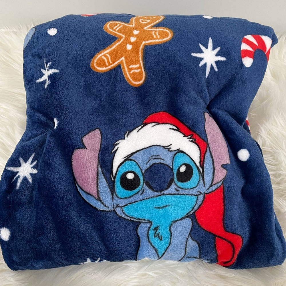 *BRAND NEW* Disney Lilo & Stitch Christmas Throw Blanket